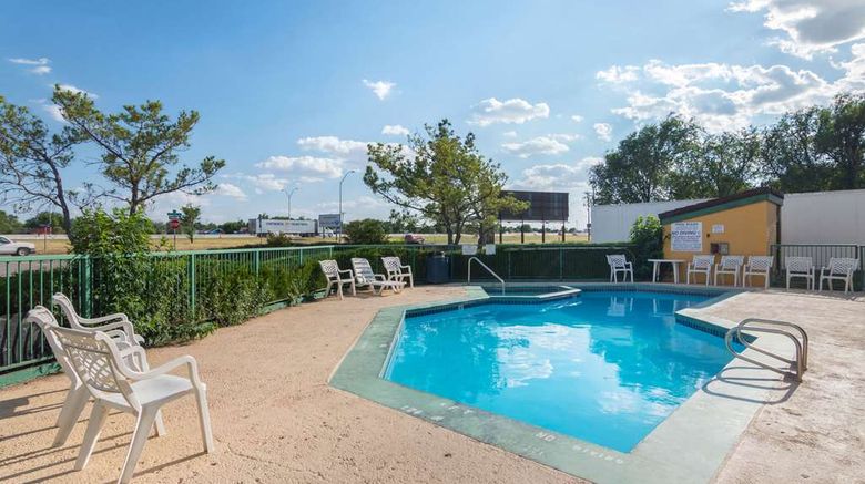 <b>Quality Inn Amarillo East Pool</b>. Images powered by <a href="https://iceportal.shijigroup.com/" title="IcePortal" target="_blank">IcePortal</a>.