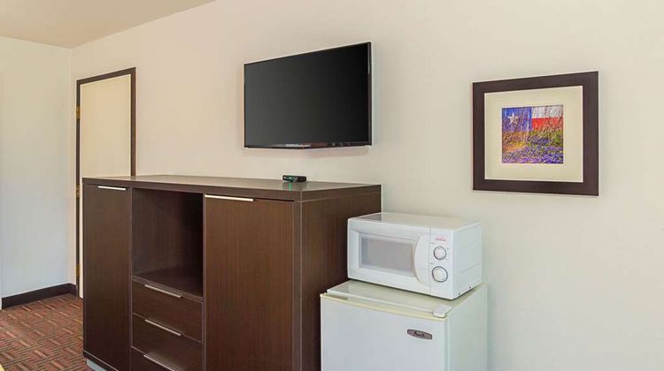 Quality Inn Amarillo East Room