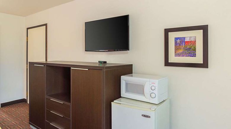 <b>Quality Inn Amarillo East Room</b>. Images powered by <a href="https://iceportal.shijigroup.com/" title="IcePortal" target="_blank">IcePortal</a>.