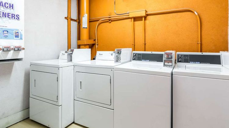 Quality Inn Pasadena Other