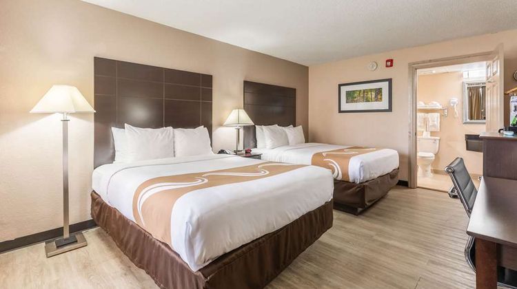 Quality Inn Pasadena Room