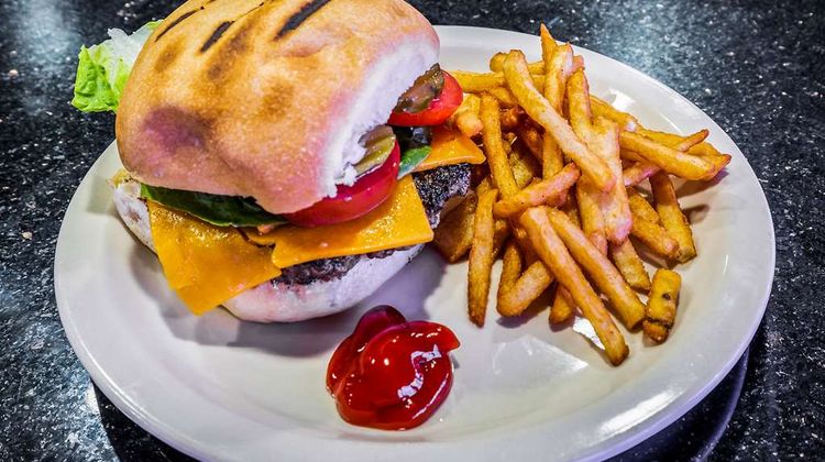 Quality Inn Pasadena Restaurant