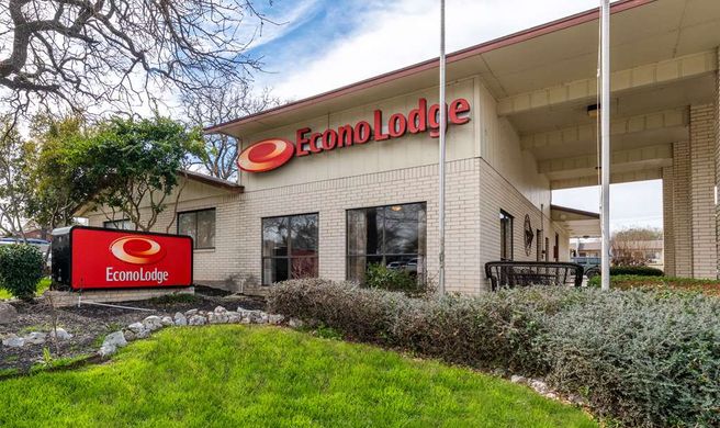 Econo Lodge Exterior