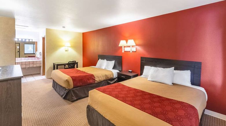 <b>Econo Lodge Room</b>. Images powered by <a href="https://iceportal.shijigroup.com/" title="IcePortal" target="_blank">IcePortal</a>.