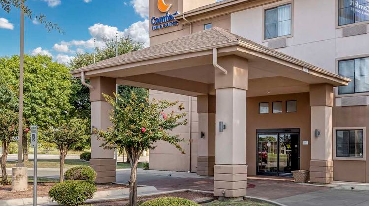 Comfort Inn and Suites Seguin Exterior