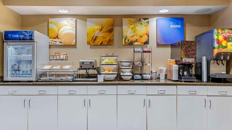 <b>Comfort Inn and Suites Seguin Restaurant</b>. Images powered by <a href="https://iceportal.shijigroup.com/" title="IcePortal" target="_blank">IcePortal</a>.