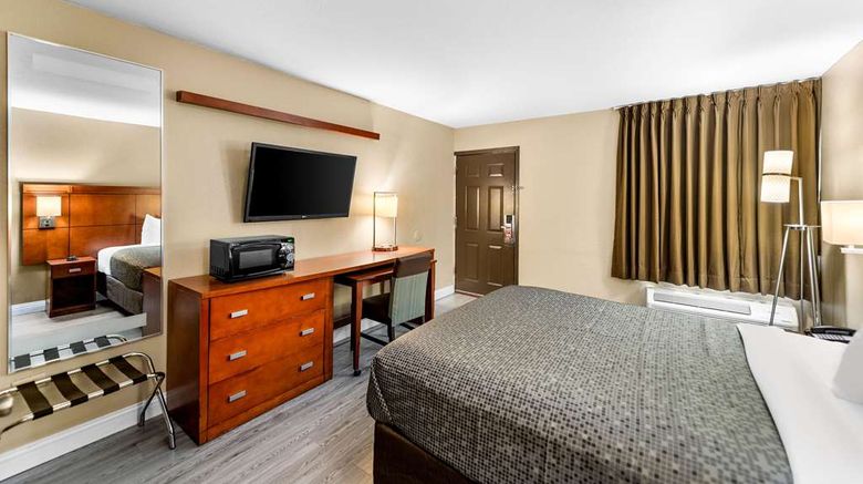 <b>Econo Lodge Texarkana Room</b>. Images powered by <a href="https://iceportal.shijigroup.com/" title="IcePortal" target="_blank">IcePortal</a>.
