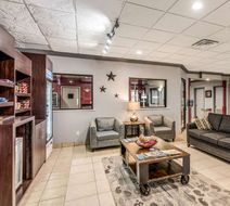 Quality Inn Ozona Lobby