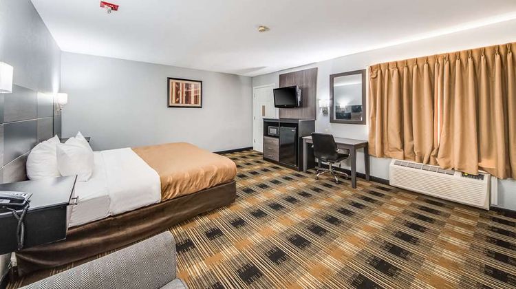 Quality Inn Medical Center Room