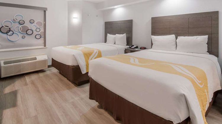 Quality Inn &  Suites Richardson-Dallas Room