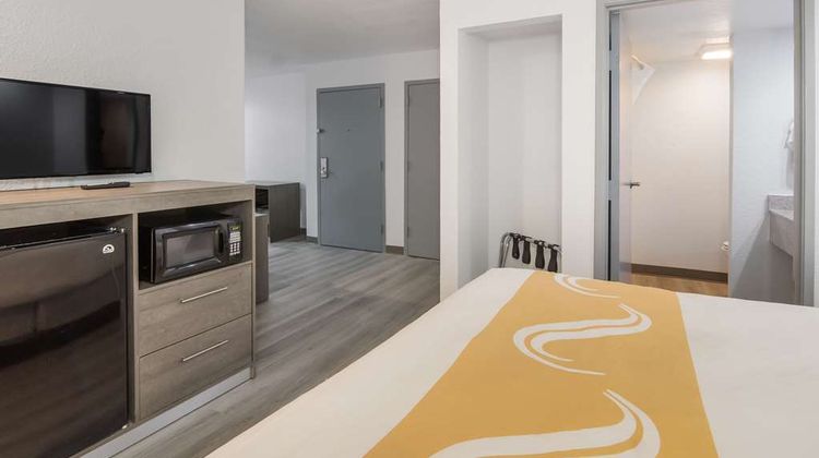 Quality Inn &  Suites Richardson-Dallas Suite