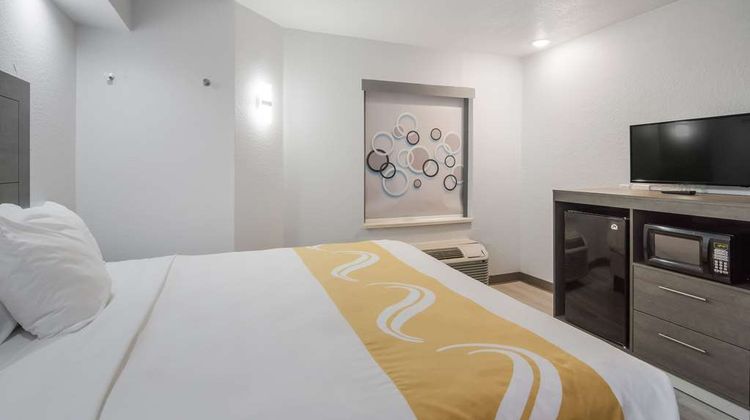 Quality Inn &  Suites Richardson-Dallas Suite