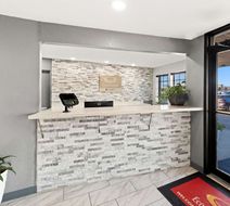 Econo Lodge Dumas Lobby