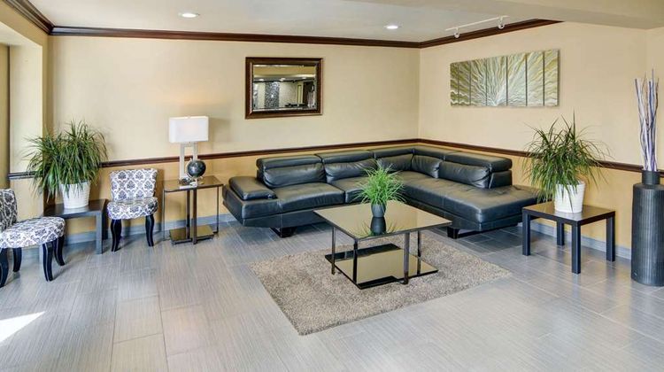 Quality Inn & Suites DFW Dallas Airport Lobby
