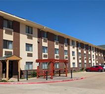 Quality Inn & Suites DFW Dallas Airport Exterior