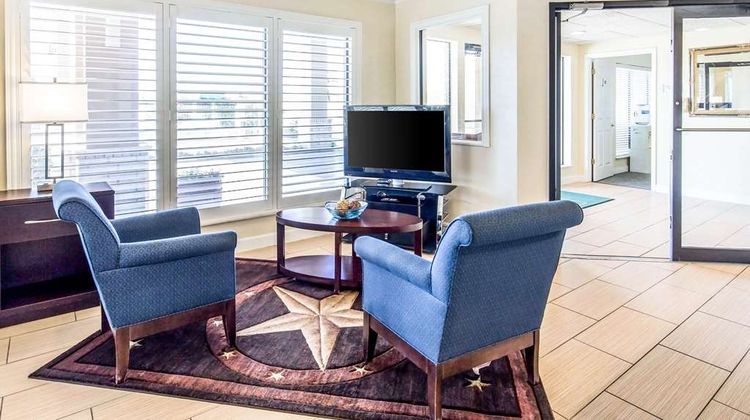 Quality Inn and Suites Abilene North Lobby