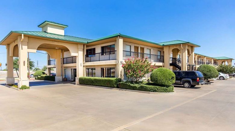 <b>Quality Inn and Suites Abilene North Exterior</b>. Images powered by <a href="https://iceportal.shijigroup.com/" title="IcePortal" target="_blank">IcePortal</a>.