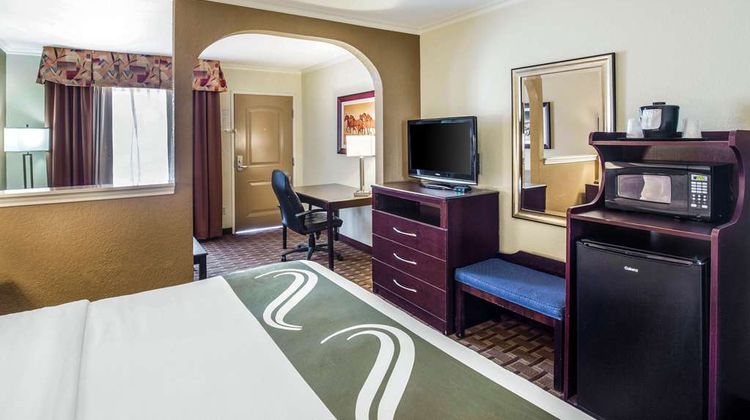Quality Inn and Suites Abilene North Suite