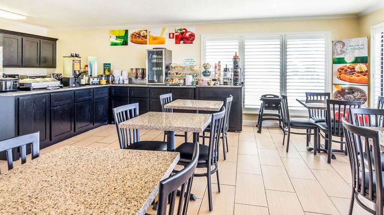 <b>Quality Inn and Suites Abilene North Restaurant</b>. Images powered by <a href="https://iceportal.shijigroup.com/" title="IcePortal" target="_blank">IcePortal</a>.
