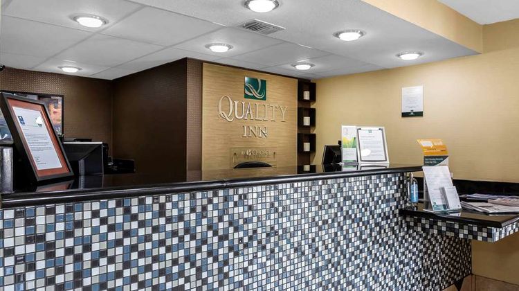 Quality Inn Lobby
