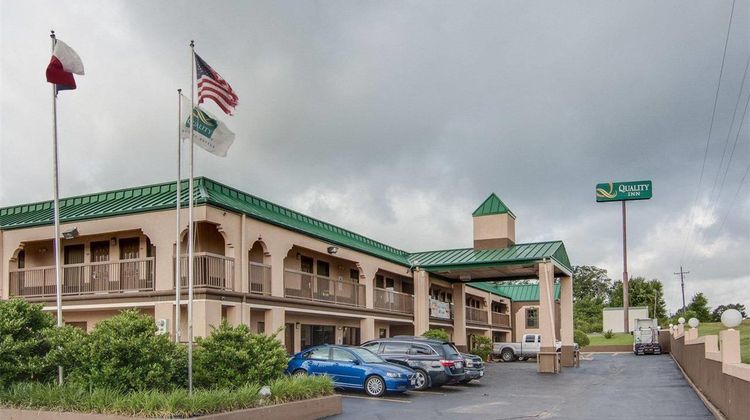Quality Inn Mount Pleasant Exterior