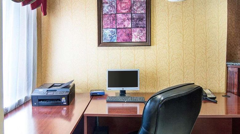 <b>Quality Inn Midland Other</b>. Images powered by <a href="https://iceportal.shijigroup.com/" title="IcePortal" target="_blank">IcePortal</a>.
