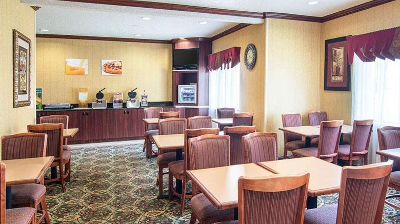 <b>Quality Inn Midland Restaurant</b>. Images powered by <a href="https://iceportal.shijigroup.com/" title="IcePortal" target="_blank">IcePortal</a>.