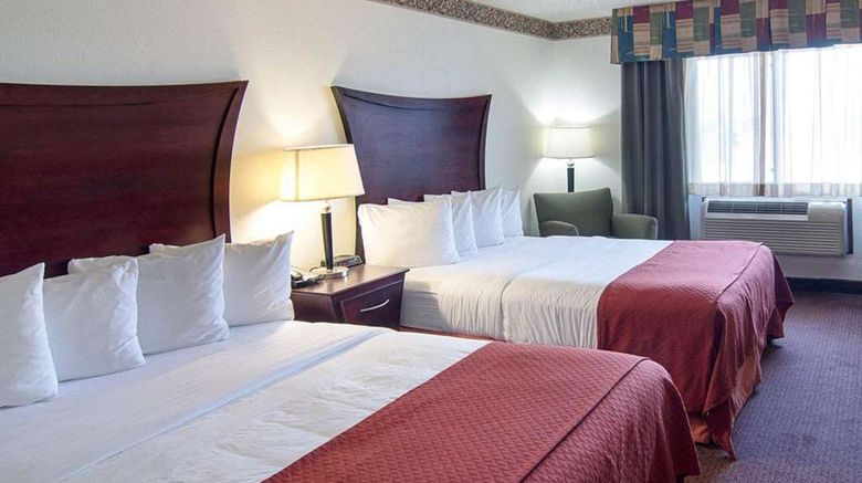 <b>Quality Inn Midland Room</b>. Images powered by <a href="https://iceportal.shijigroup.com/" title="IcePortal" target="_blank">IcePortal</a>.