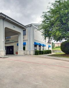 Quality Inn and Suites Grand Prairie South