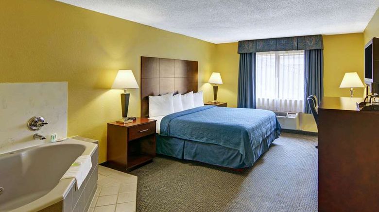 <b>Quality Inn and Suites Grand Prairie South Room</b>. Images powered by <a href="https://iceportal.shijigroup.com/" title="IcePortal" target="_blank">IcePortal</a>.