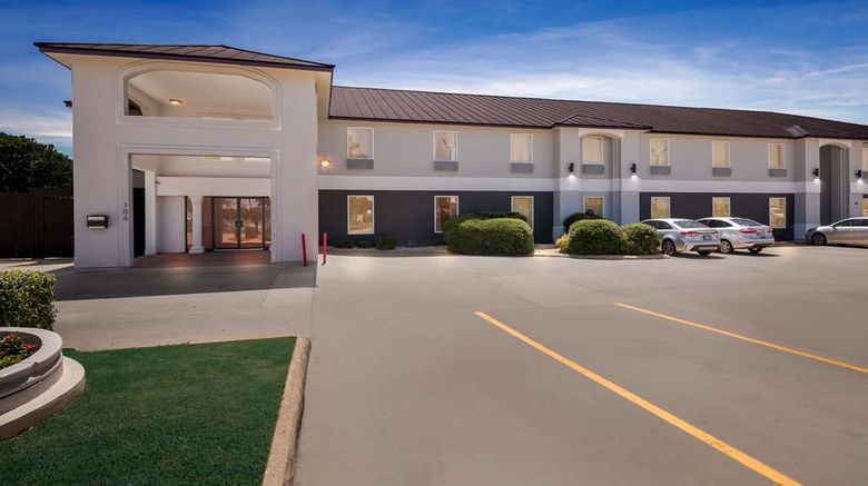 <b>Quality Inn Exterior</b>. Images powered by <a href="https://iceportal.shijigroup.com/" title="IcePortal" target="_blank">IcePortal</a>.