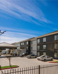 Comfort Suites North - Fossil Creek