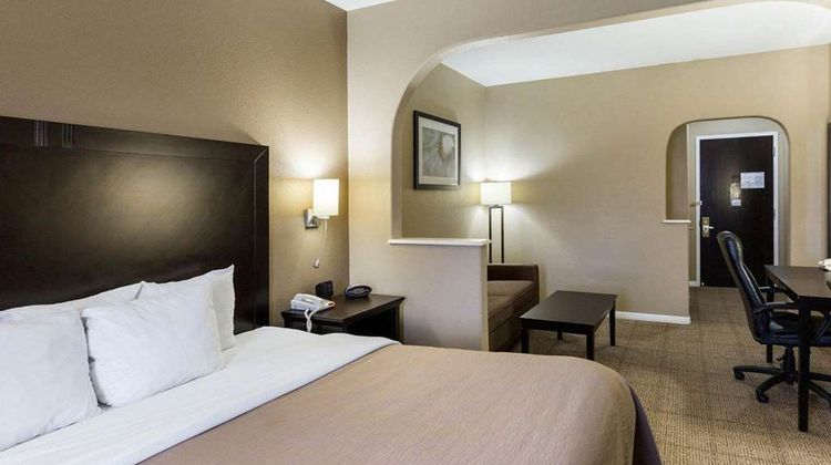 Quality Suites Houston Nw Cy-Fair Suite