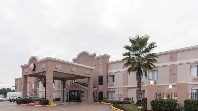 <b>Comfort Inn Exterior</b>. Images powered by <a href="https://iceportal.shijigroup.com/" title="IcePortal" target="_blank">IcePortal</a>.