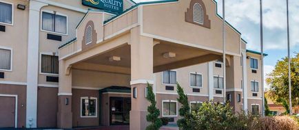 Quality Suites Burleson Exterior