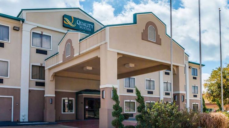 Quality Suites Burleson Exterior