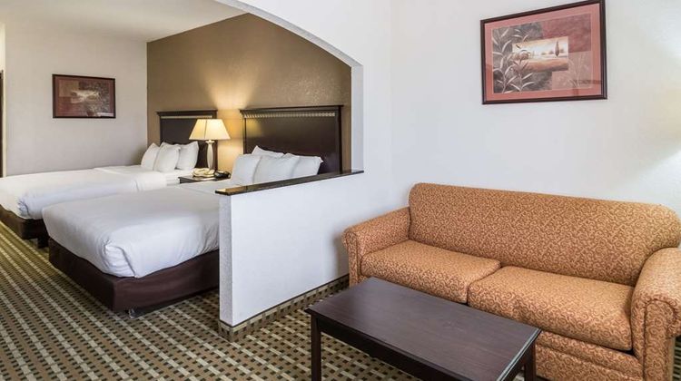 Quality Suites Burleson Room