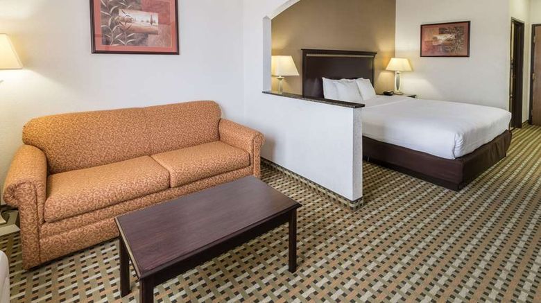 <b>Quality Suites Burleson Room</b>. Images powered by <a href="https://iceportal.shijigroup.com/" title="IcePortal" target="_blank">IcePortal</a>.