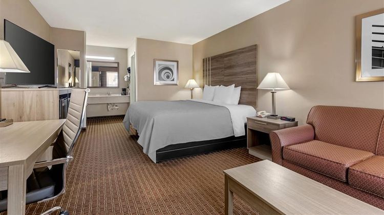Quality Inn Room