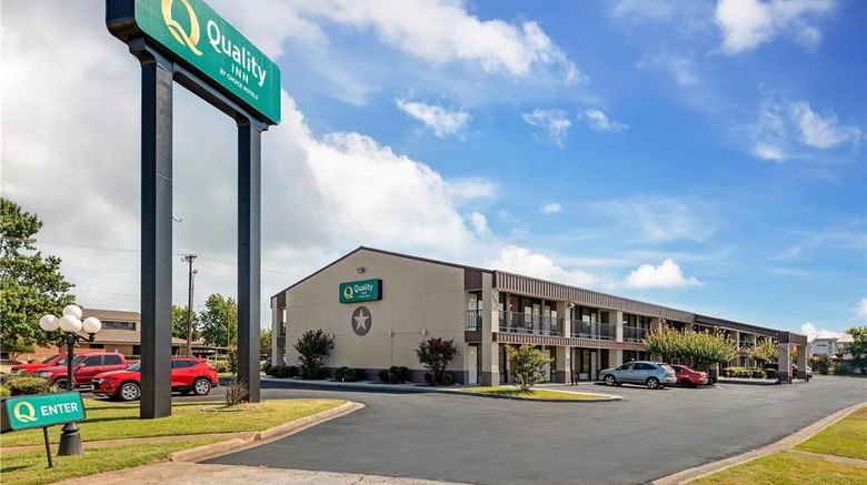 <b>Quality Inn Exterior</b>. Images powered by <a href="https://iceportal.shijigroup.com/" title="IcePortal" target="_blank">IcePortal</a>.