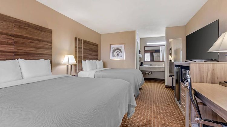 Quality Inn Room