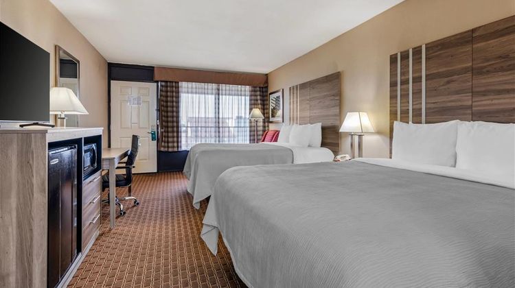 Quality Inn Room