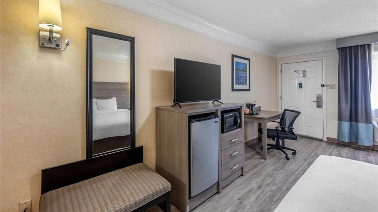 <b>Quality Inn Marble Falls Suite</b>. Images powered by <a href="https://iceportal.shijigroup.com/" title="IcePortal" target="_blank">IcePortal</a>.