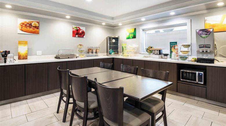 <b>Quality Inn Marble Falls Restaurant</b>. Images powered by <a href="https://iceportal.shijigroup.com/" title="IcePortal" target="_blank">IcePortal</a>.