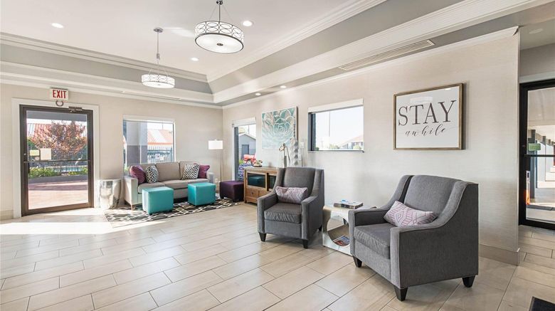 <b>Quality Inn Marble Falls Lobby</b>. Images powered by <a href="https://iceportal.shijigroup.com/" title="IcePortal" target="_blank">IcePortal</a>.