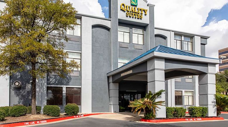 <b>Quality Suites Austin South St Elmo District Exterior</b>. Images powered by <a href="https://iceportal.shijigroup.com/" title="IcePortal" target="_blank">IcePortal</a>.