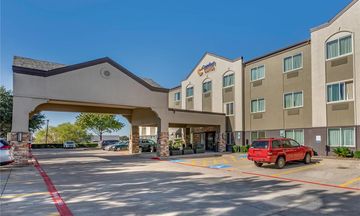 Comfort Suites
