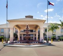 Quality Inn, Ingleside Exterior