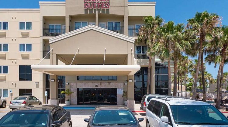 Comfort Suites Exterior