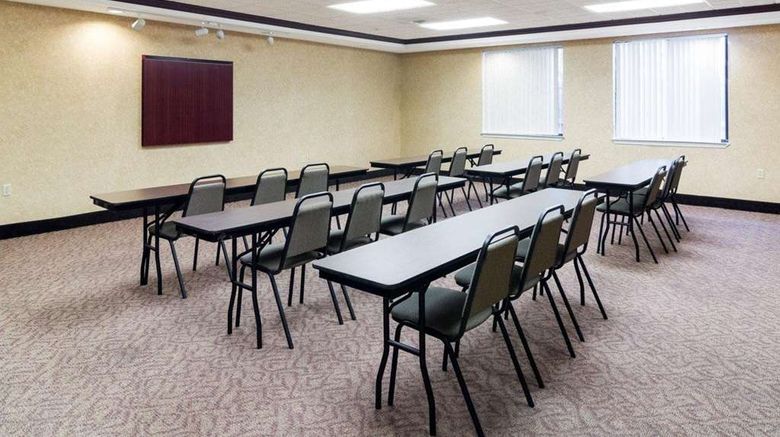 <b>Quality Suites of Midland Meeting</b>. Images powered by <a href="https://iceportal.shijigroup.com/" title="IcePortal" target="_blank">IcePortal</a>.
